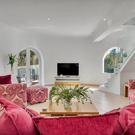 Villa Casa Mariposa Blanca By Aldertons *